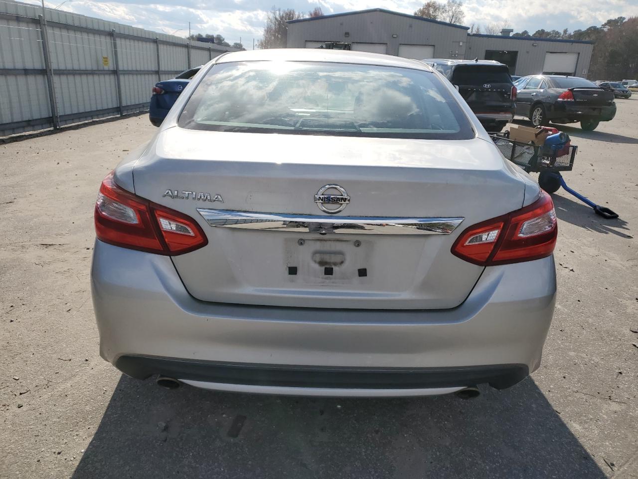2016 Nissan Altima - Image 6