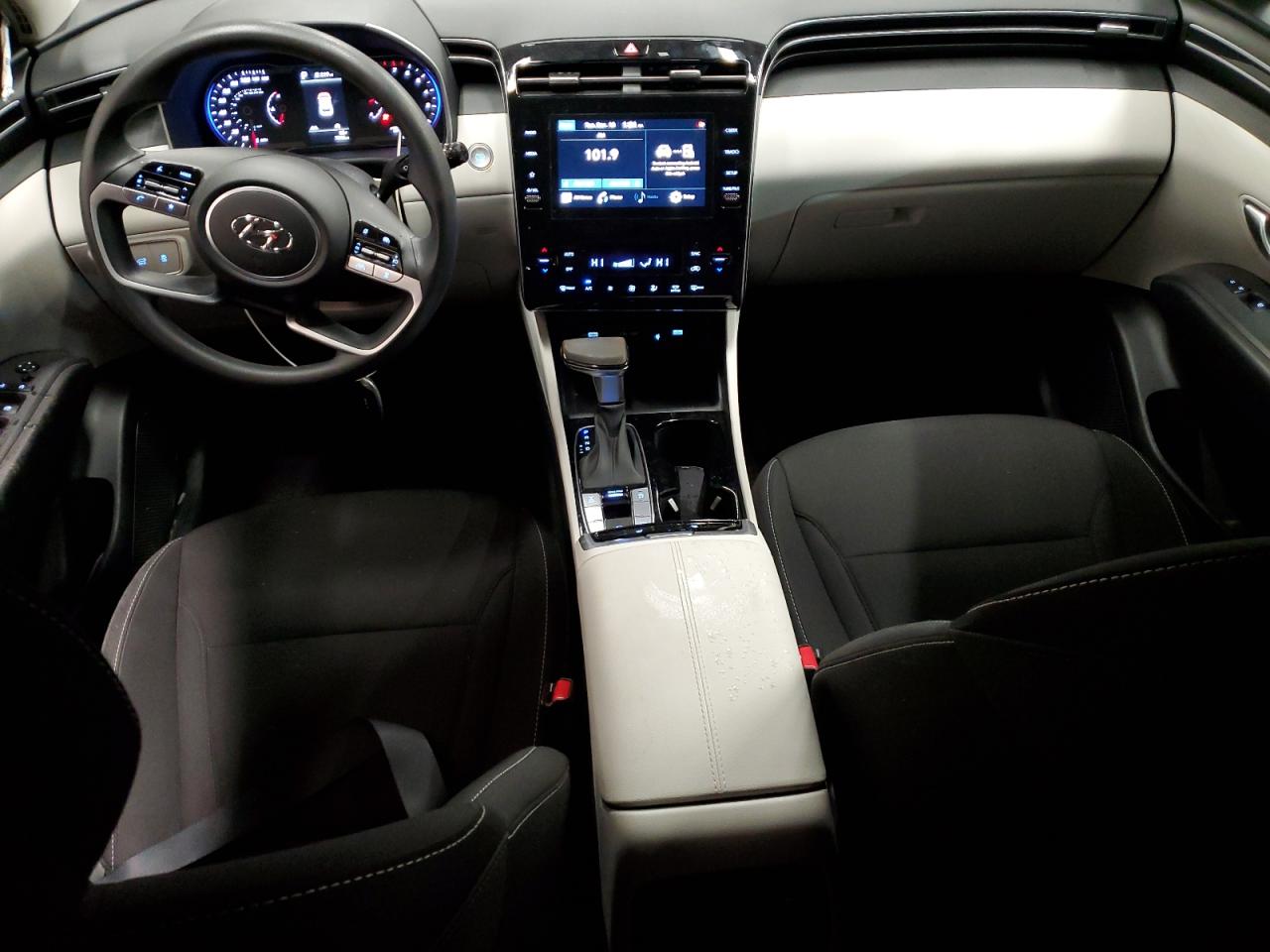 2024 Hyundai Tucson - Image 8