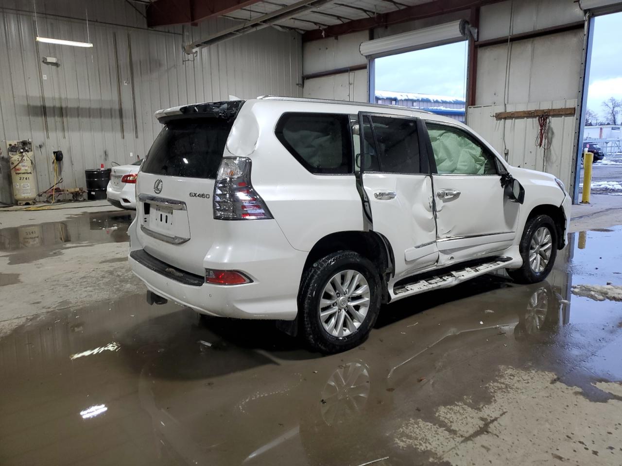 VIN JTJBM7FX9J5195138 2018 LEXUS GX no.3