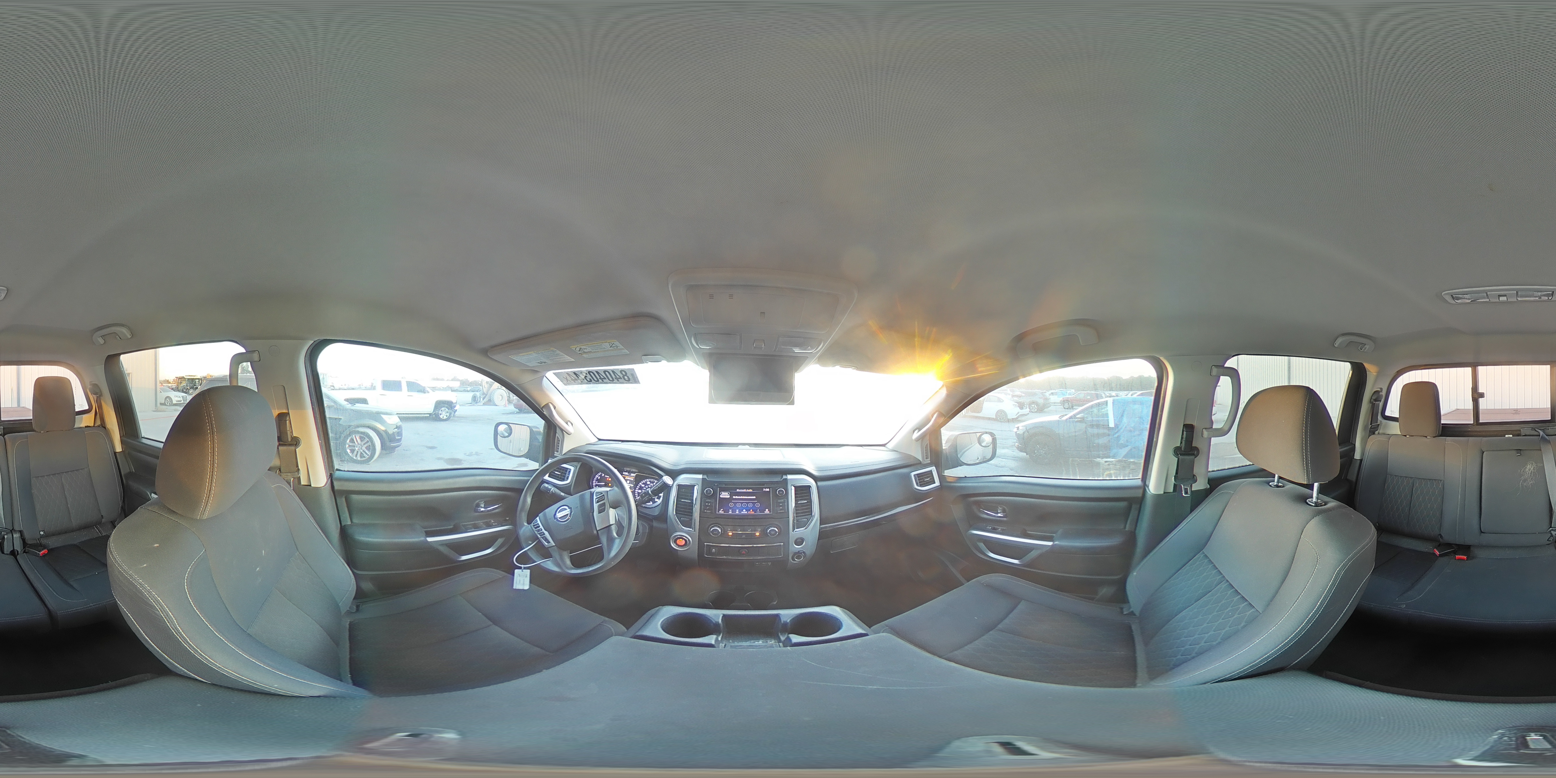 2019 Nissan Titan - Image 14