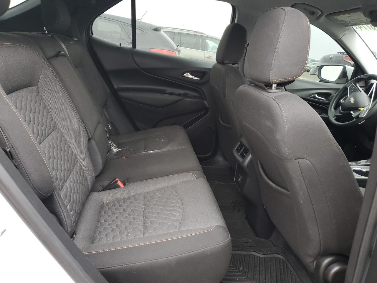 2020 Chevrolet Equinox - Image 11