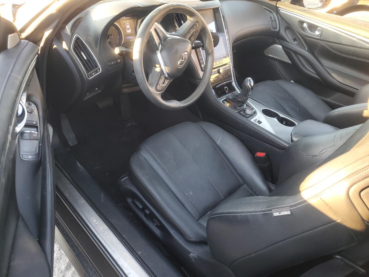 2018 Infiniti Q60 - Image 8