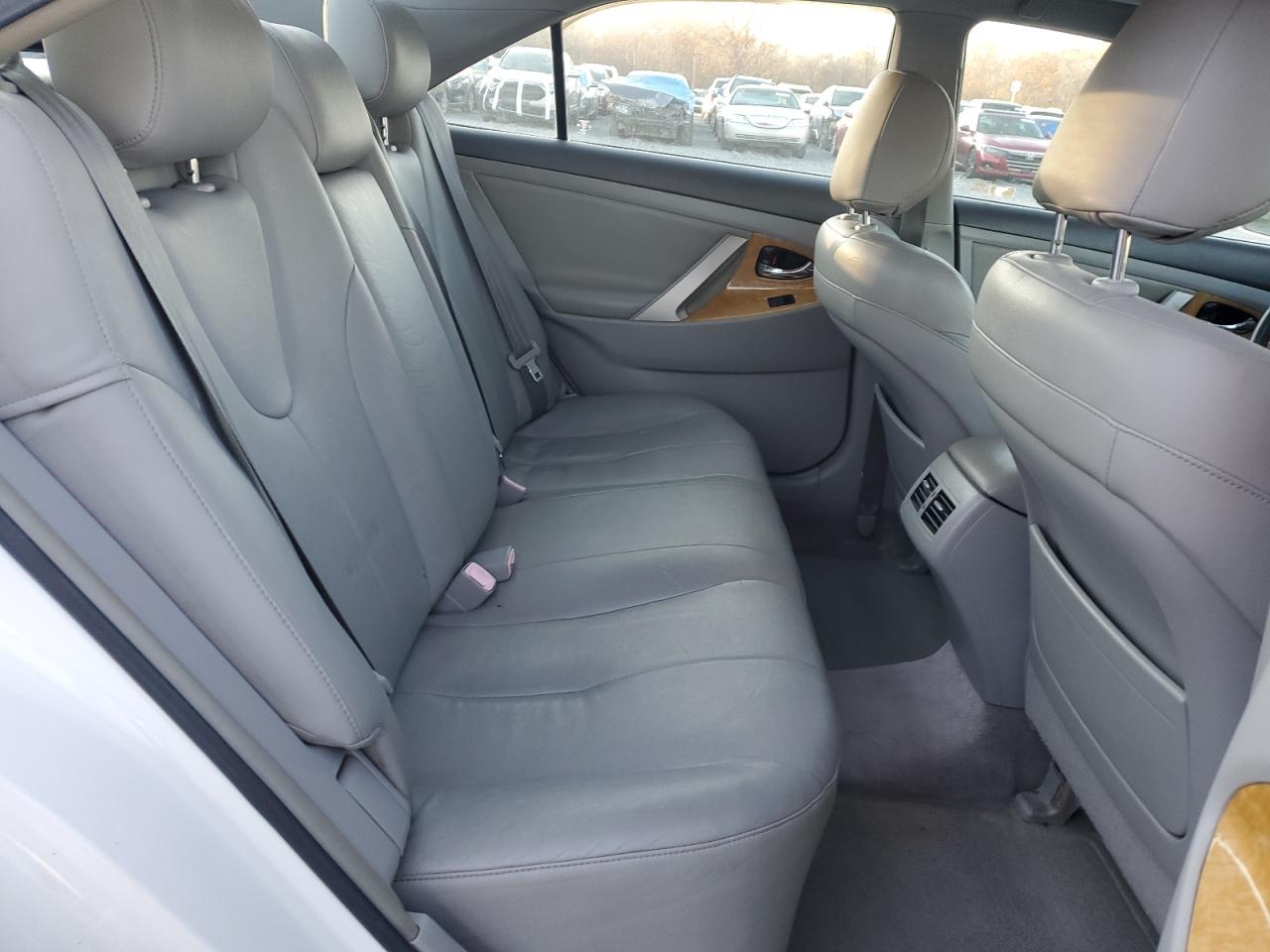 2007 Toyota Camry - Image 10