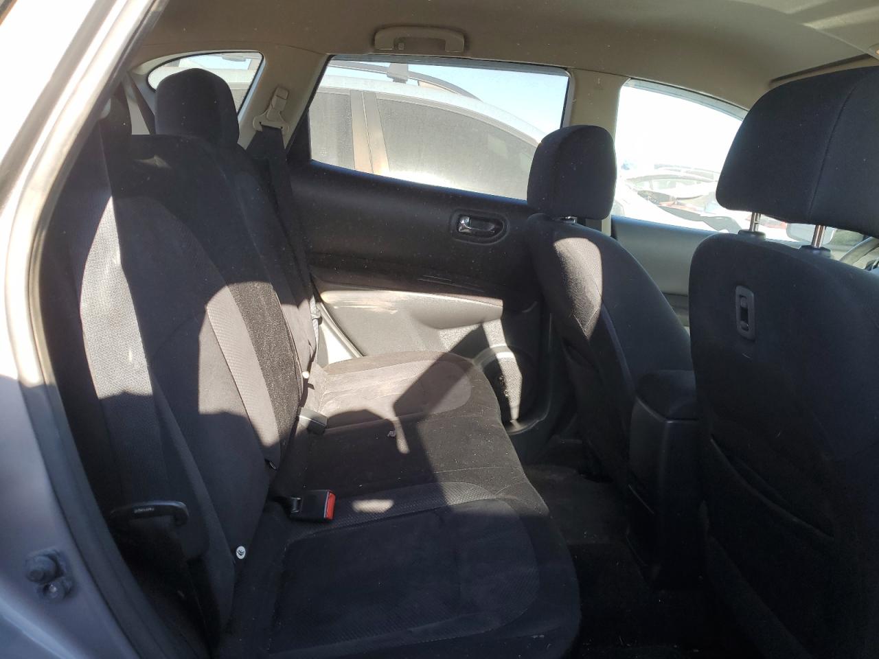 2012 Nissan Rogue - Image 11