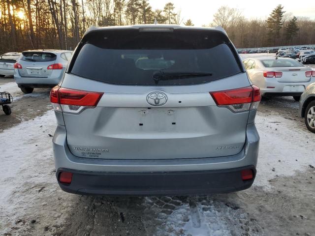  TOYOTA HIGHLANDER 2019 Srebrny