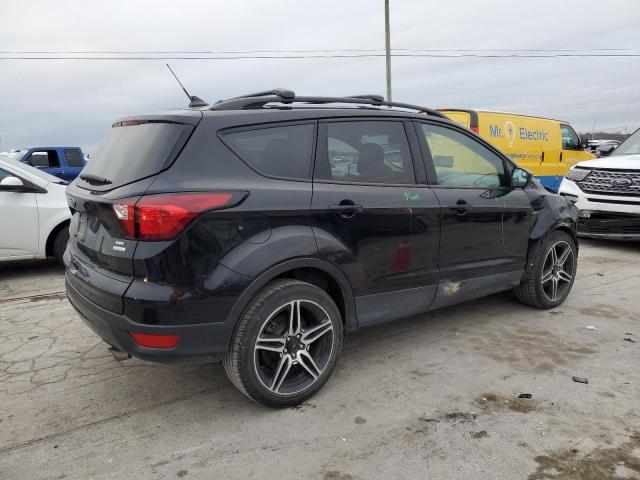  FORD ESCAPE 2019 Чорний