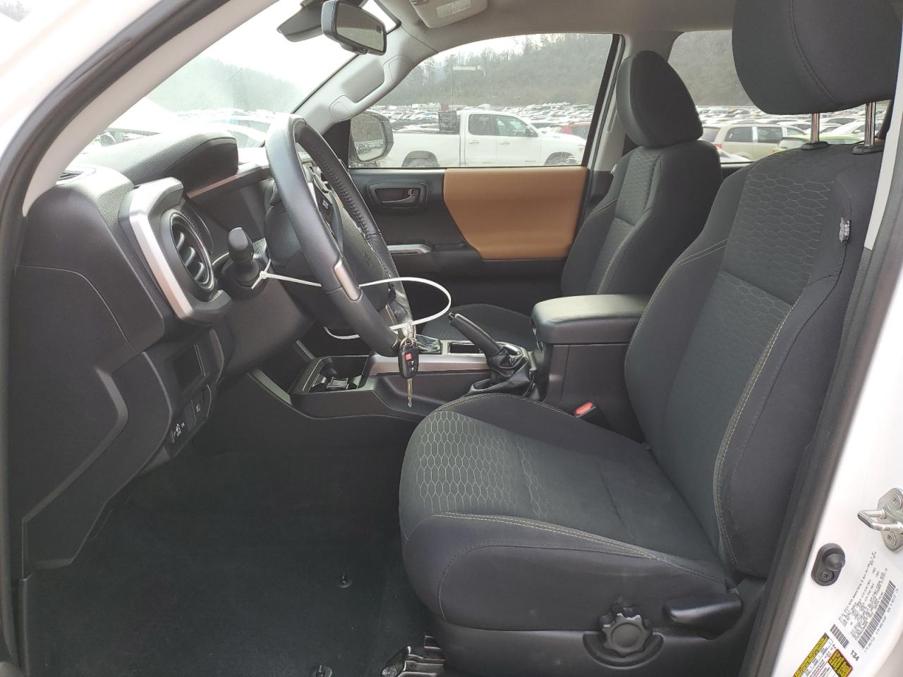 2018 Toyota Tacoma - Image 7