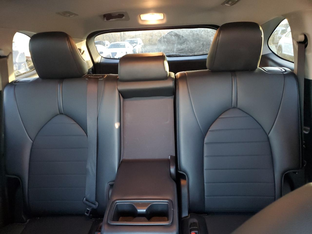 2021 Toyota Highlander - Image 10