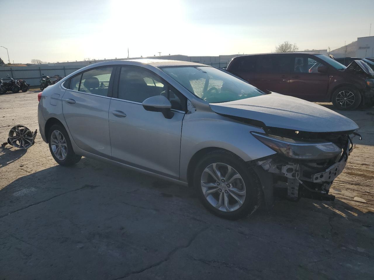 VIN 1G1BE5SM5K7114098 2019 CHEVROLET CRUZE no.4