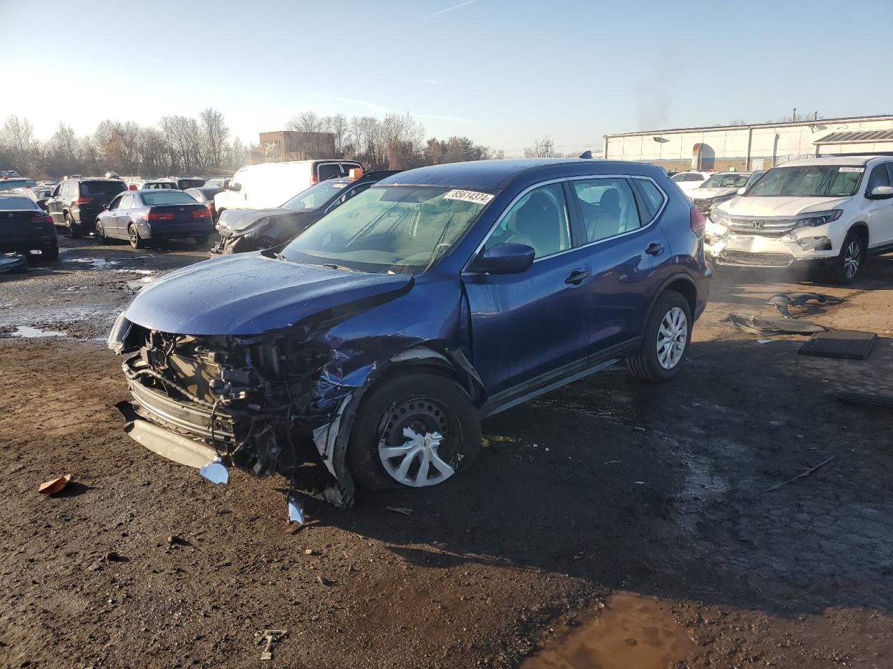 5N1AT2MV3JC792668 2018 NISSAN ROGUE - Image 1