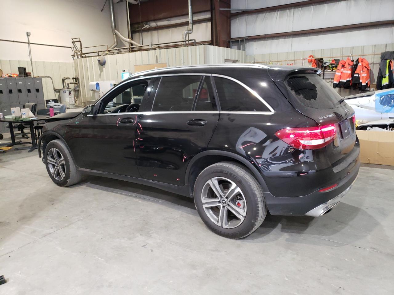 VIN WDC0G4KB6JF427760 2018 MERCEDES-BENZ GLC-CLASS no.2