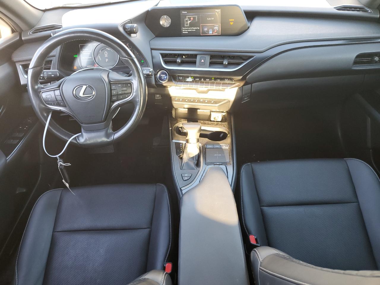 2019 Lexus UX - Image 8