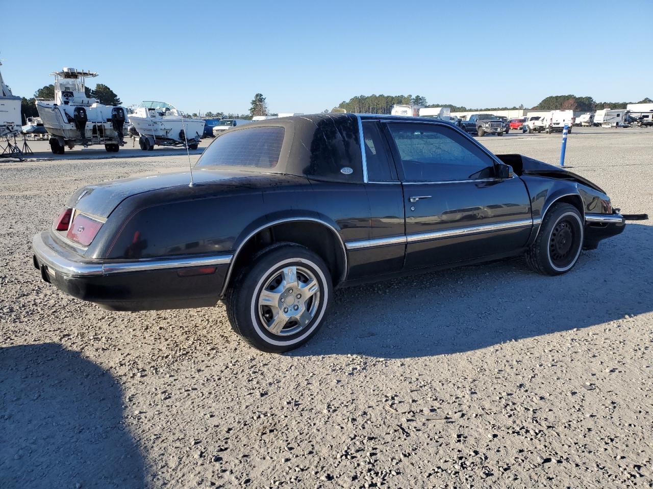 1990 Buick Riviera - Image 3