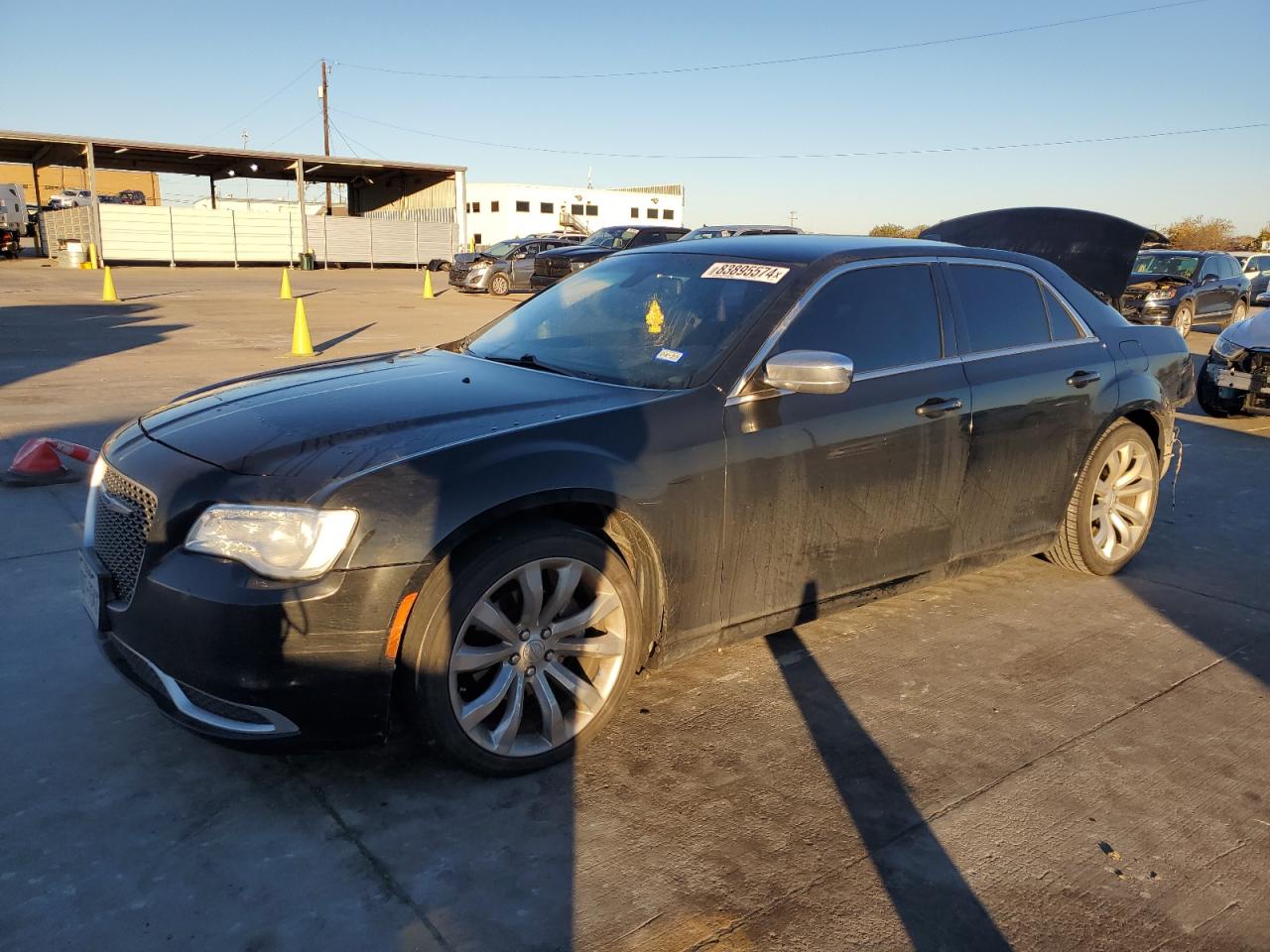 VIN 2C3CCAAG2JH342265 2018 CHRYSLER 300 no.1