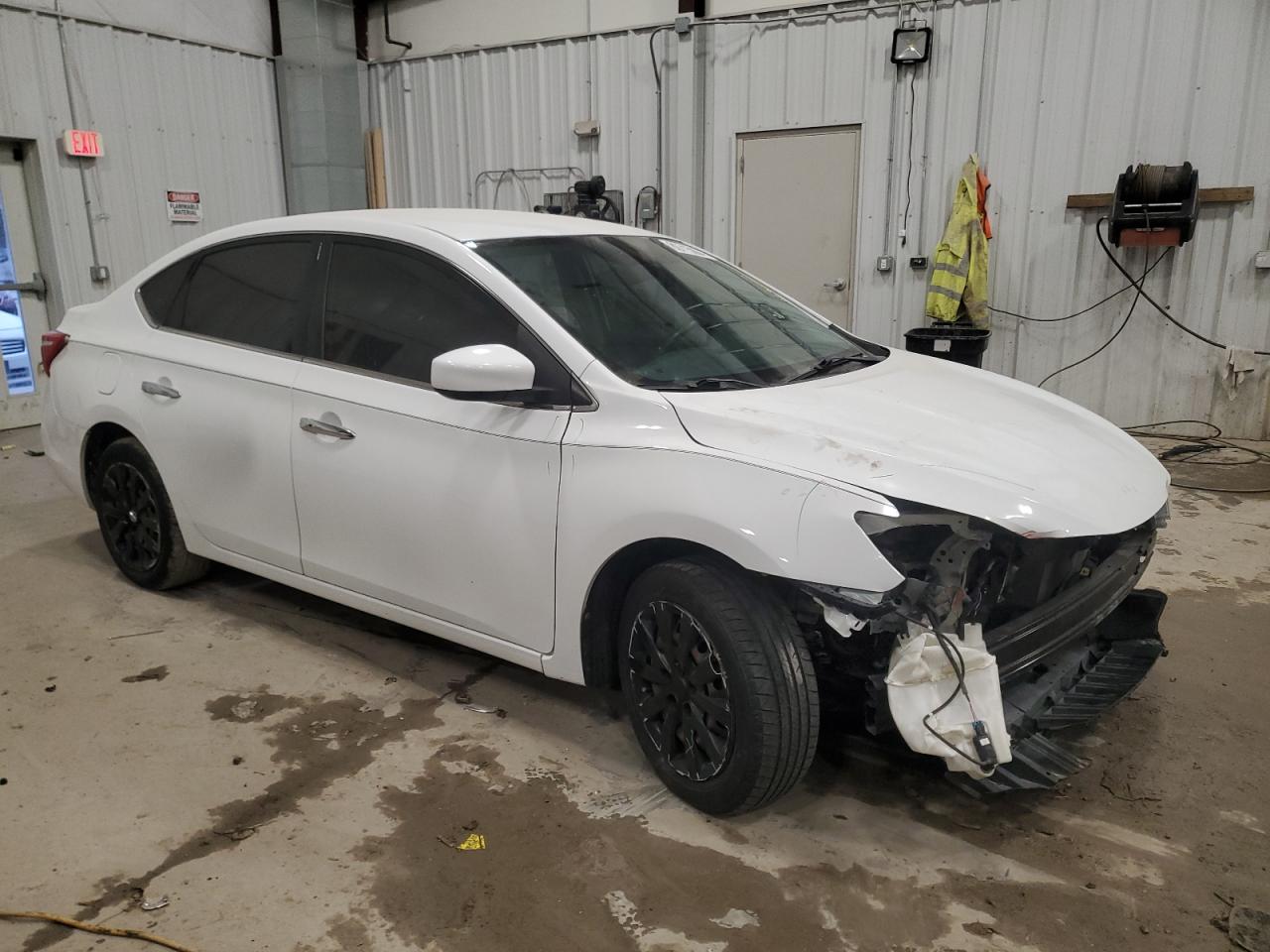 VIN 3N1AB7AP7HY332315 2017 NISSAN SENTRA no.4