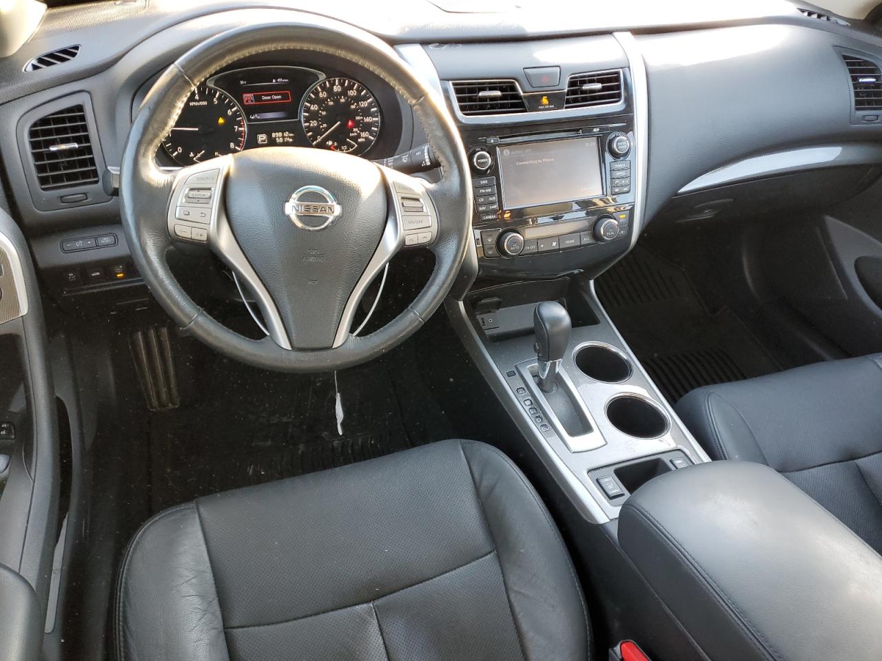 2015 Nissan Altima - Image 8