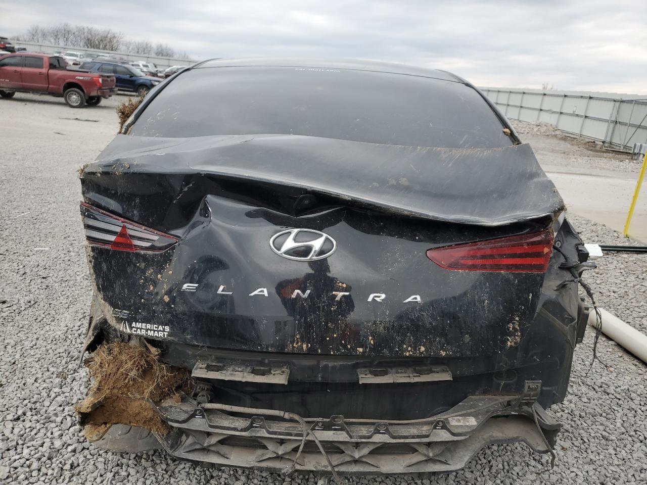2019 Hyundai Elantra - Image 6
