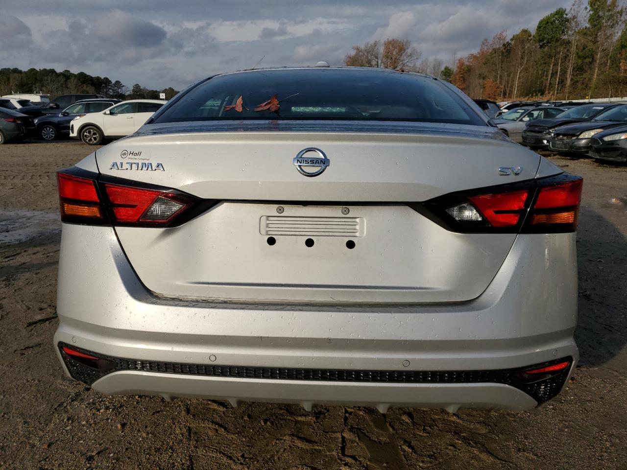 2021 Nissan Altima - Image 6