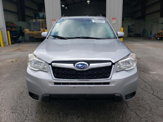  SUBARU FORESTER 2015 Серебристый