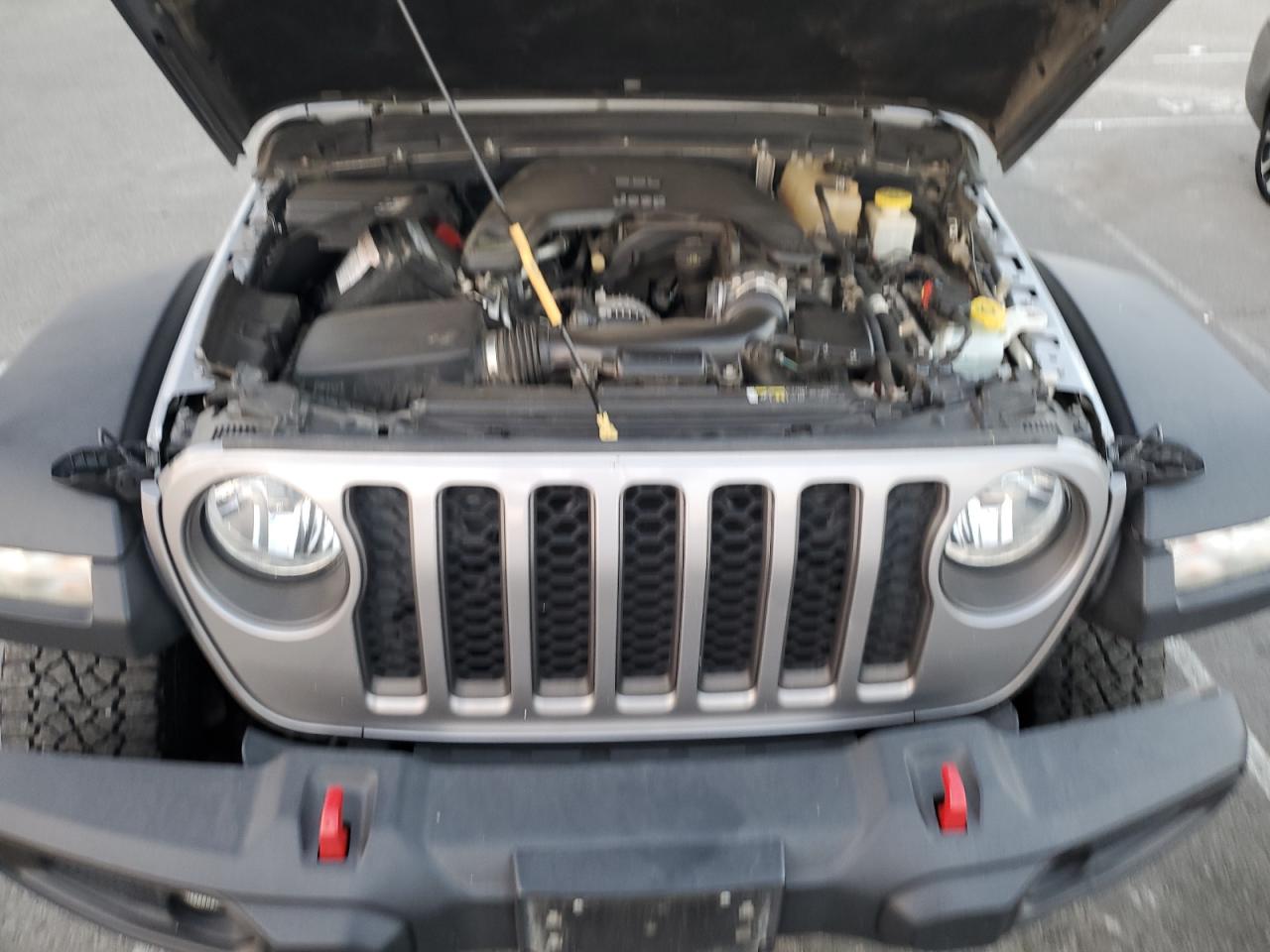 2020 Jeep Gladiator - Image 11