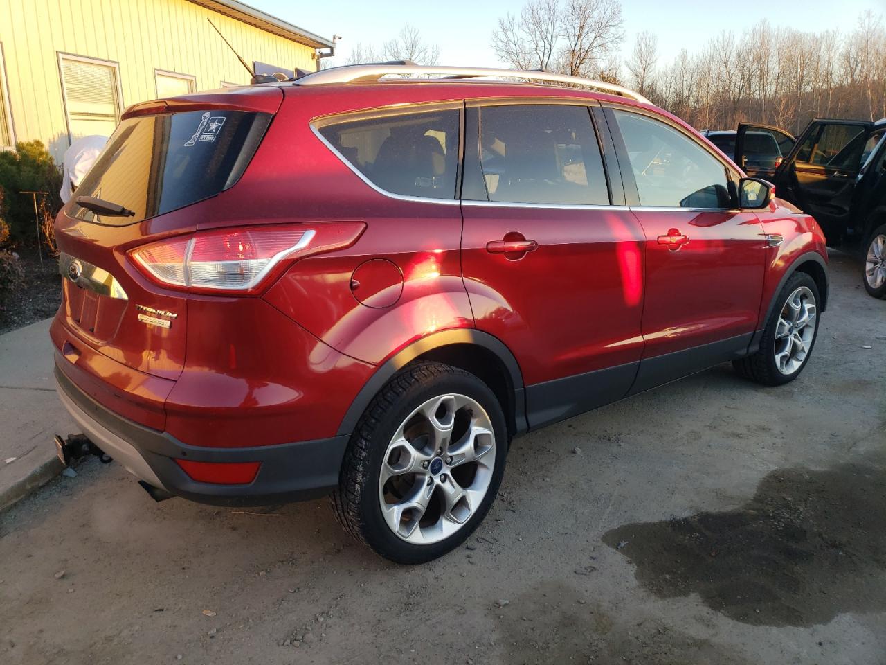 VIN 1FMCU0J90FUA03668 2015 FORD ESCAPE no.3