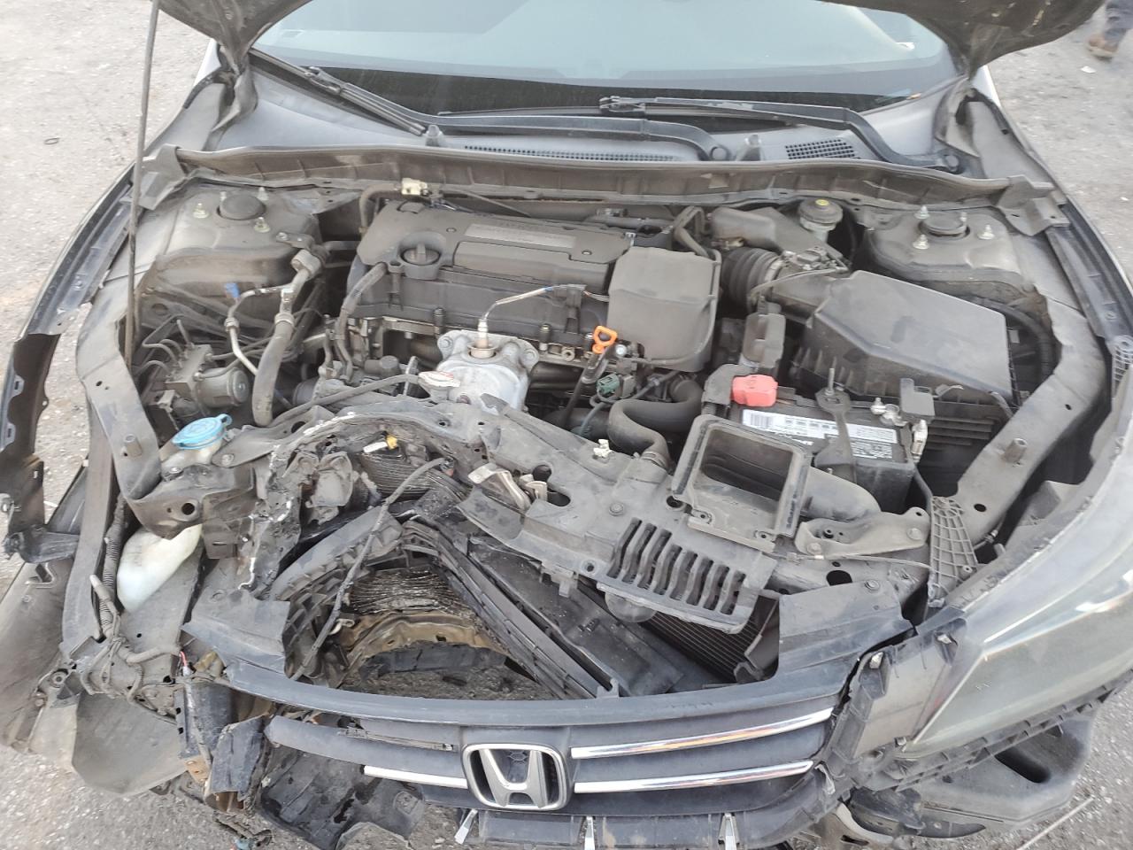 VIN 1HGCR2F32FA144363 2015 HONDA ACCORD no.11