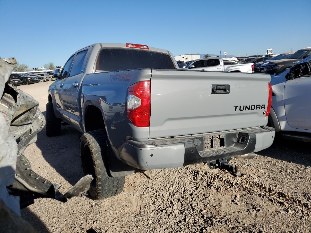 VIN 5TFHY5F17JX756507 2018 TOYOTA TUNDRA no.2