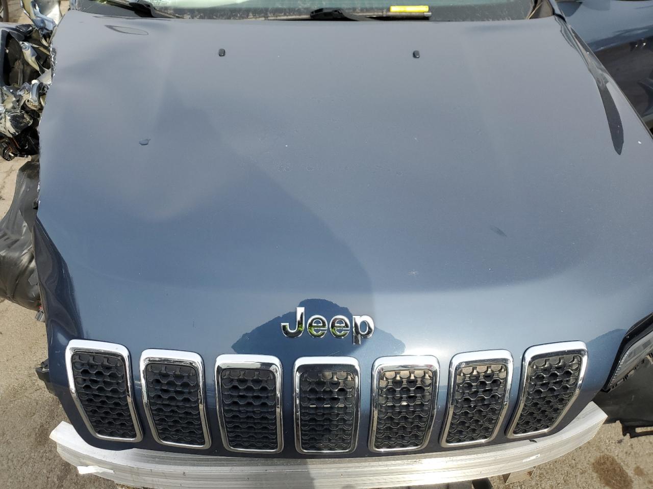 2019 Jeep Grand Cherokee - Image 12