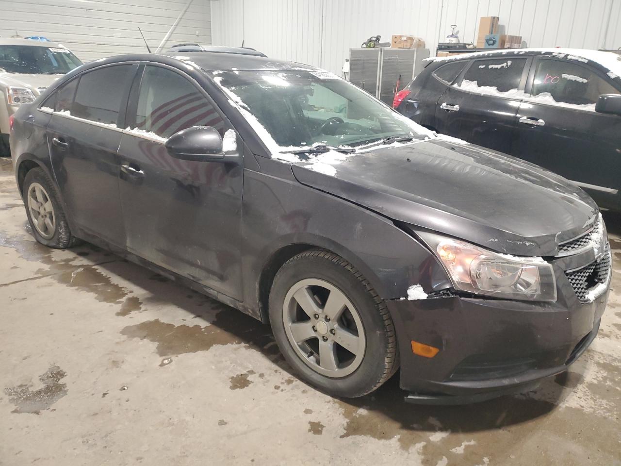 VIN 1G1PD5SB9E7239827 2014 CHEVROLET CRUZE no.4