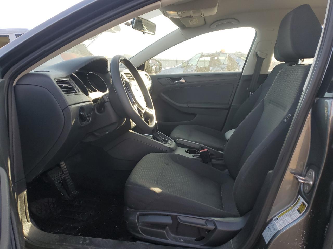 2016 Volkswagen Jetta - Image 7