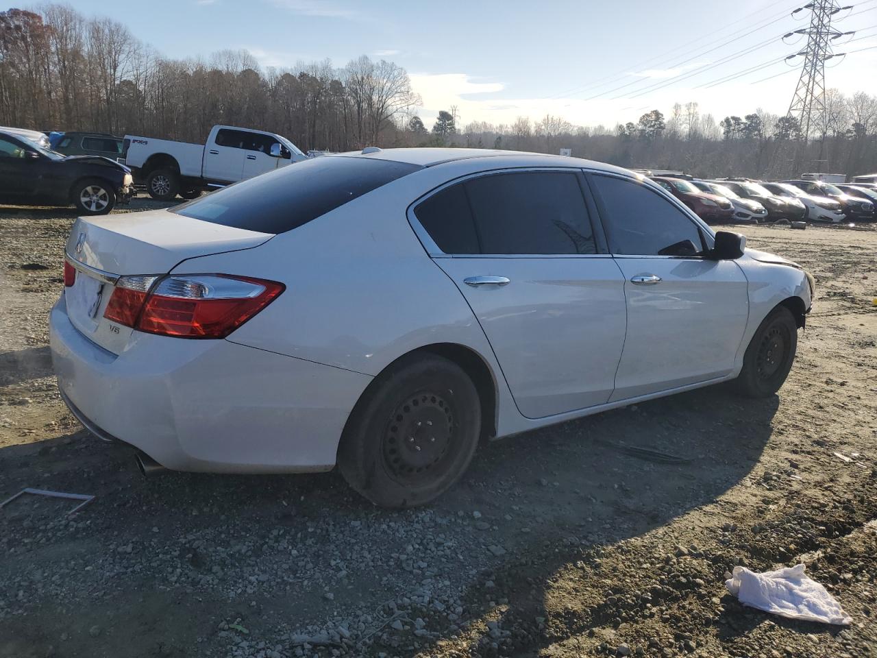 VIN 1HGCR3F81FA035006 2015 HONDA ACCORD no.3