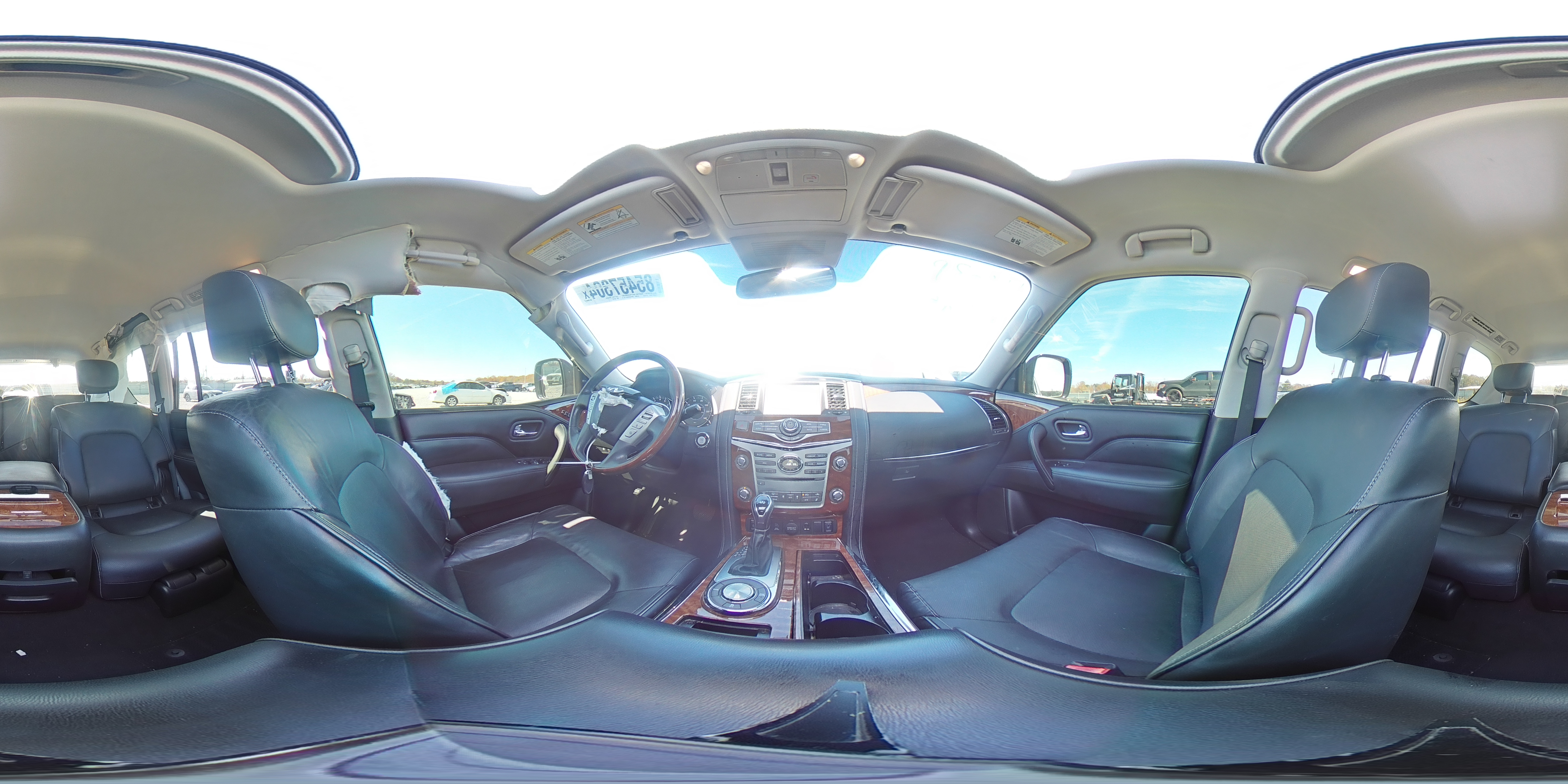2019 Infiniti QX80 - Image 14