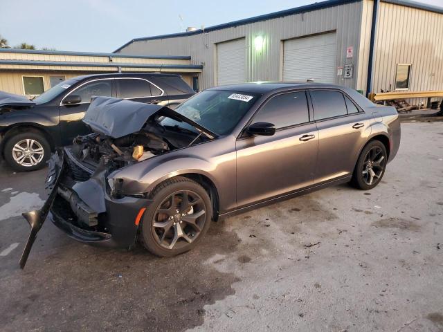 2021 Chrysler 300 Touring