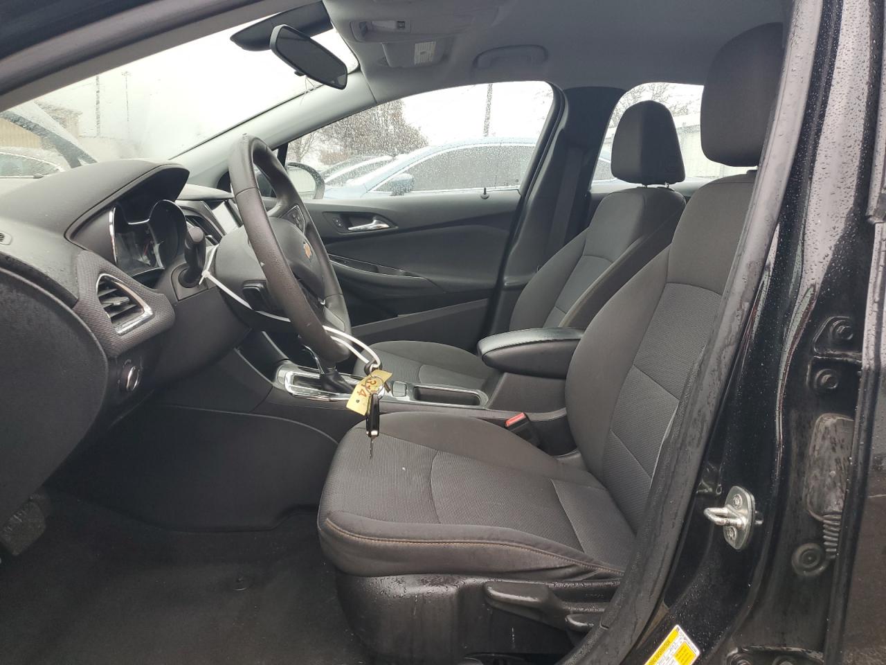 2019 Chevrolet Cruze - Image 7
