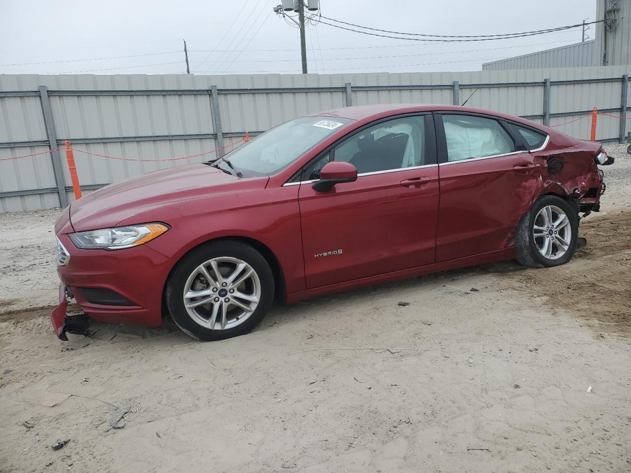 VIN 3FA6P0LU6JR255568 2018 FORD FUSION no.1