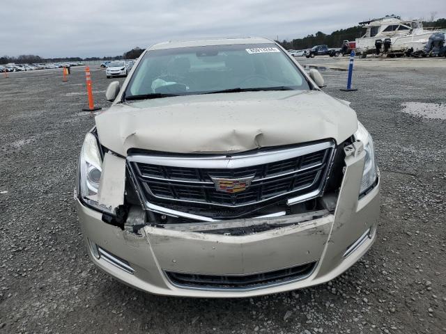  CADILLAC XTS 2016 Kremowy
