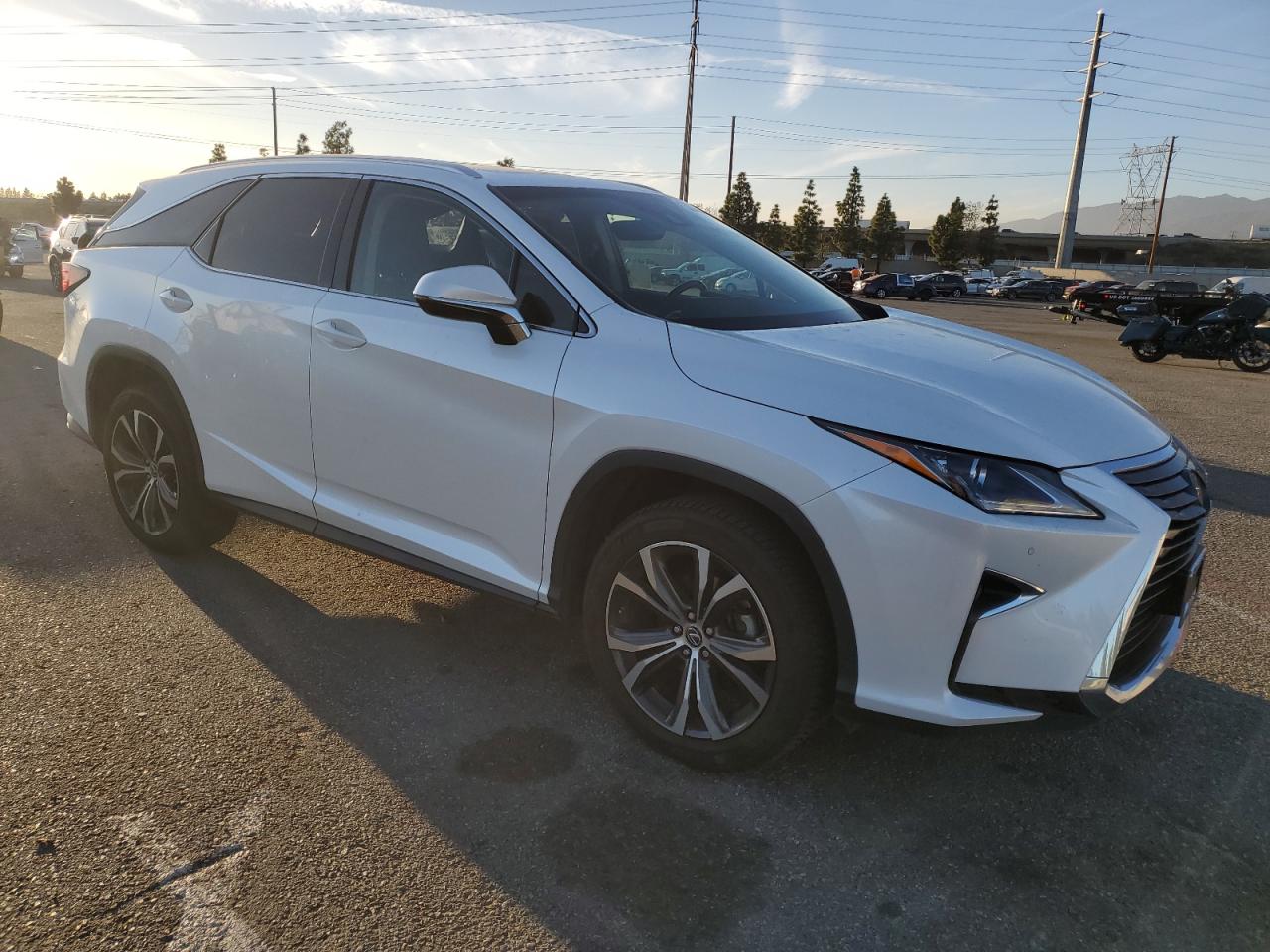 VIN JTJGZKCA4K2012824 2019 LEXUS RX350 no.4