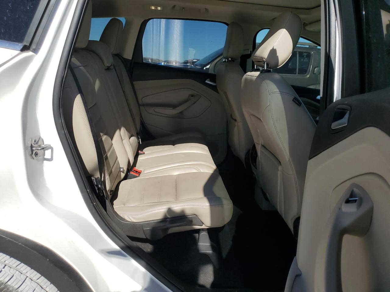 2019 Ford Escape - Image 11