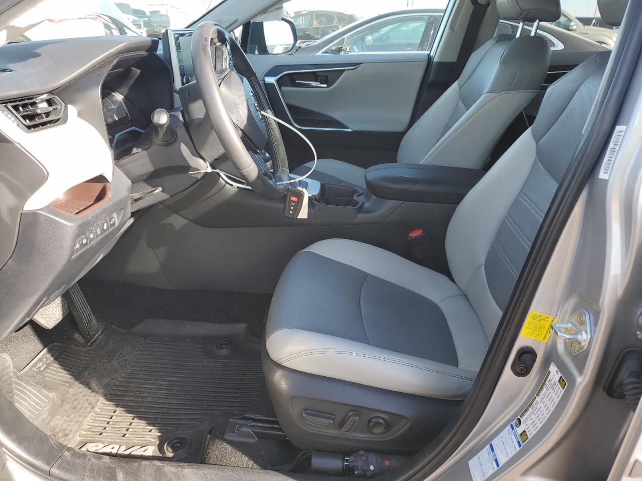 2020 Toyota RAV 4 - Image 7