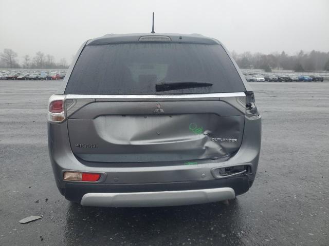  MITSUBISHI OUTLANDER 2015 Srebrny