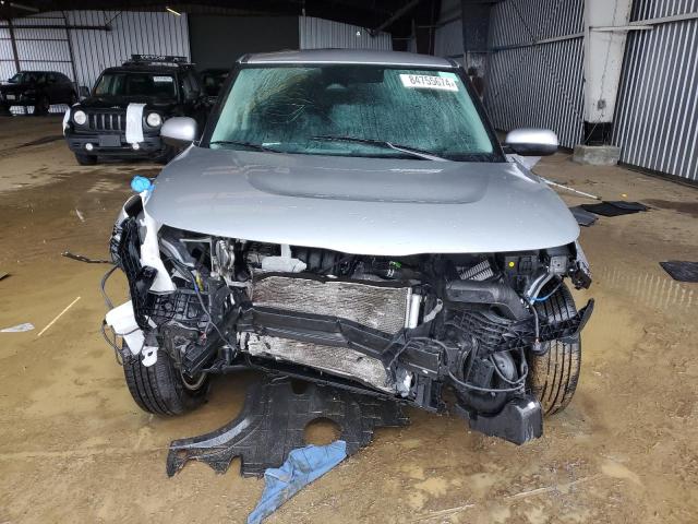  KIA SOUL 2023 Серебристый