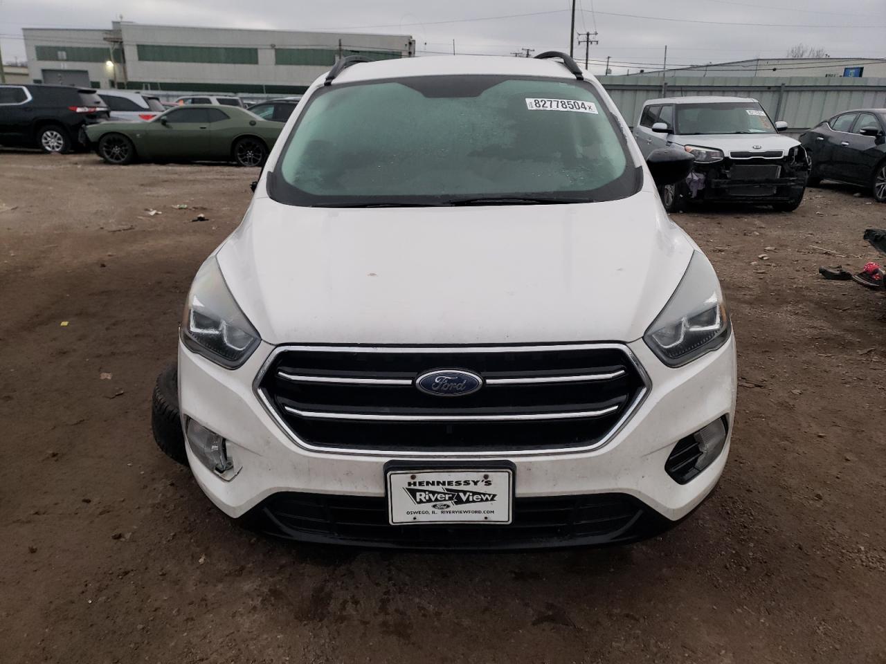 VIN 1FMCU9GD6HUD16758 2017 FORD ESCAPE no.5