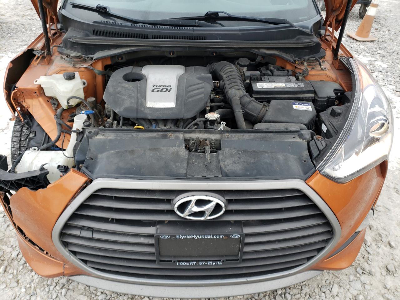 2016 Hyundai Veloster - Image 11