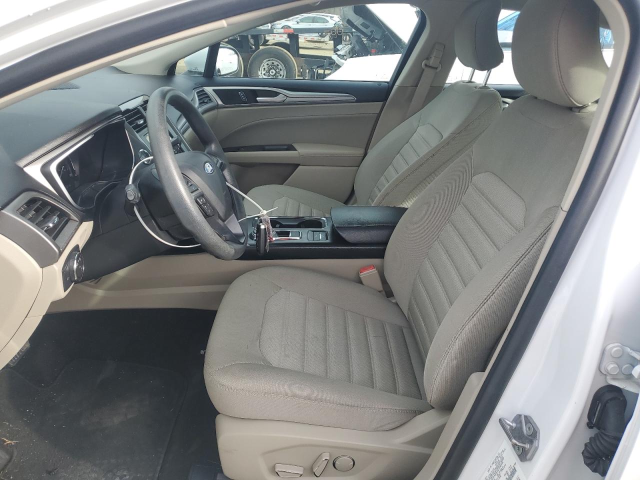 2019 Ford Fusion - Image 7