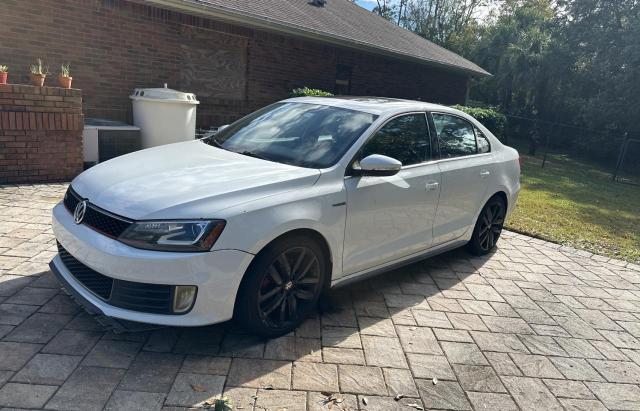 Sedans VOLKSWAGEN JETTA 2014 White