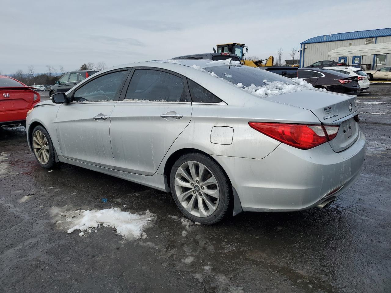 2013 Hyundai Sonata - Image 2