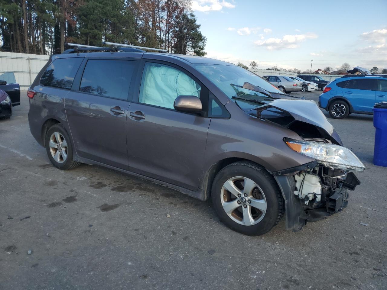 2018 Toyota Sienna - Image 4