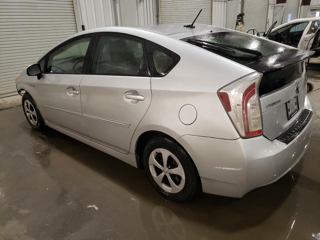 VIN JTDKN3DU7E1745130 2014 TOYOTA PRIUS no.2