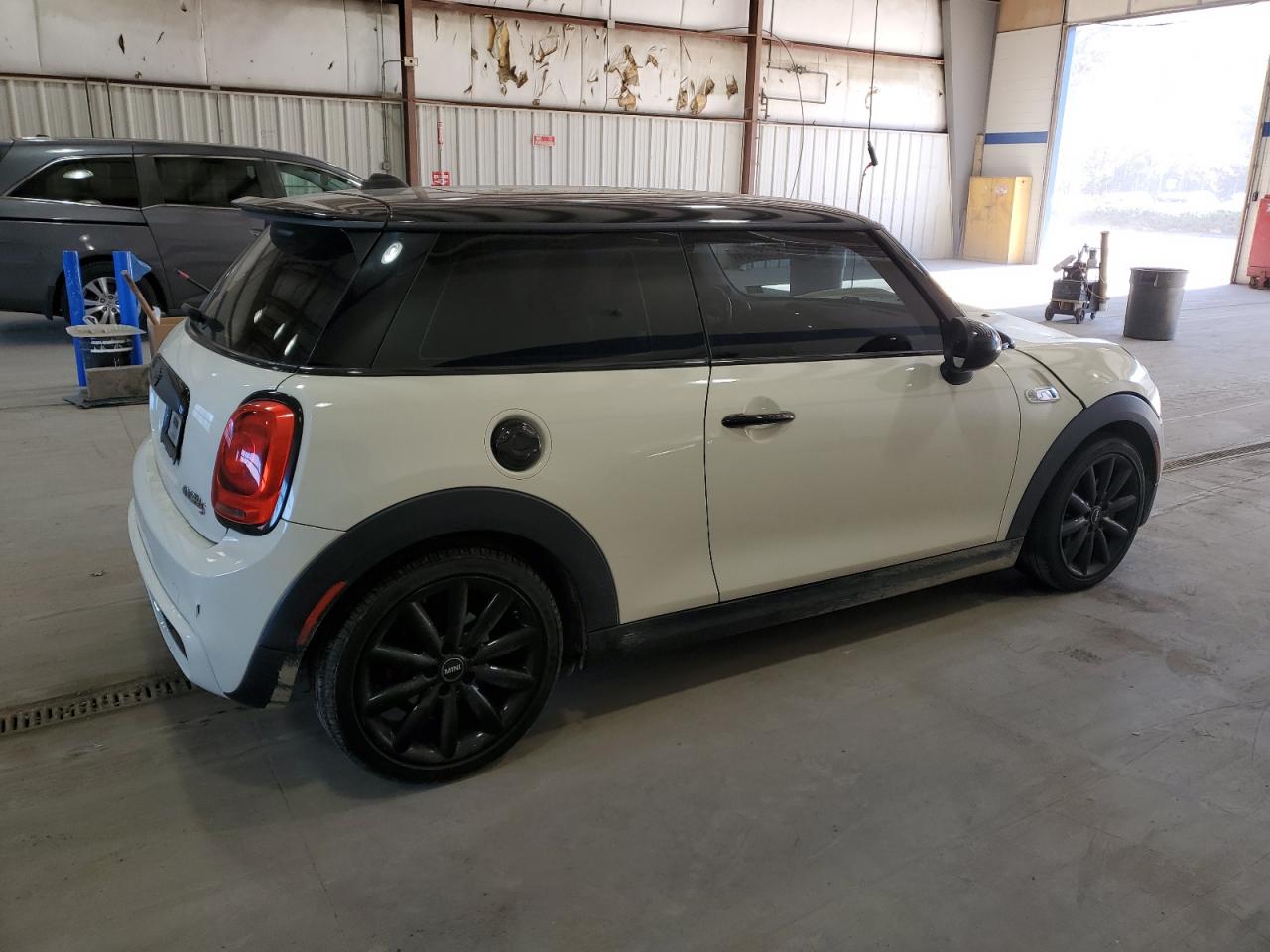 2017 MINI Cooper - Image 3