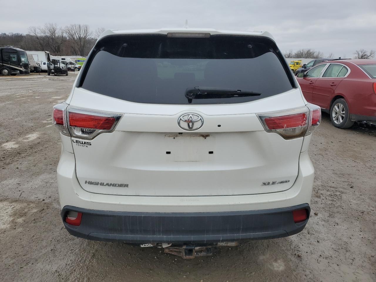 2016 Toyota Highlander - Image 6